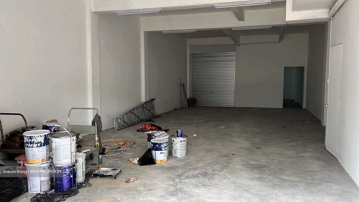 Mackenzie Road (D9), Retail #479204021